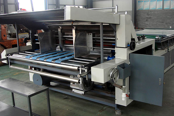 BZJ-Q2 SERIES SEMI-AUTO FLUTE LAMINATOR MACHINE
